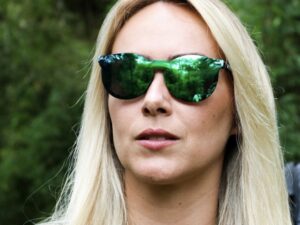 Óculos de Sol HUPI Tulum Preto - Lente Verde Espelhado 2527